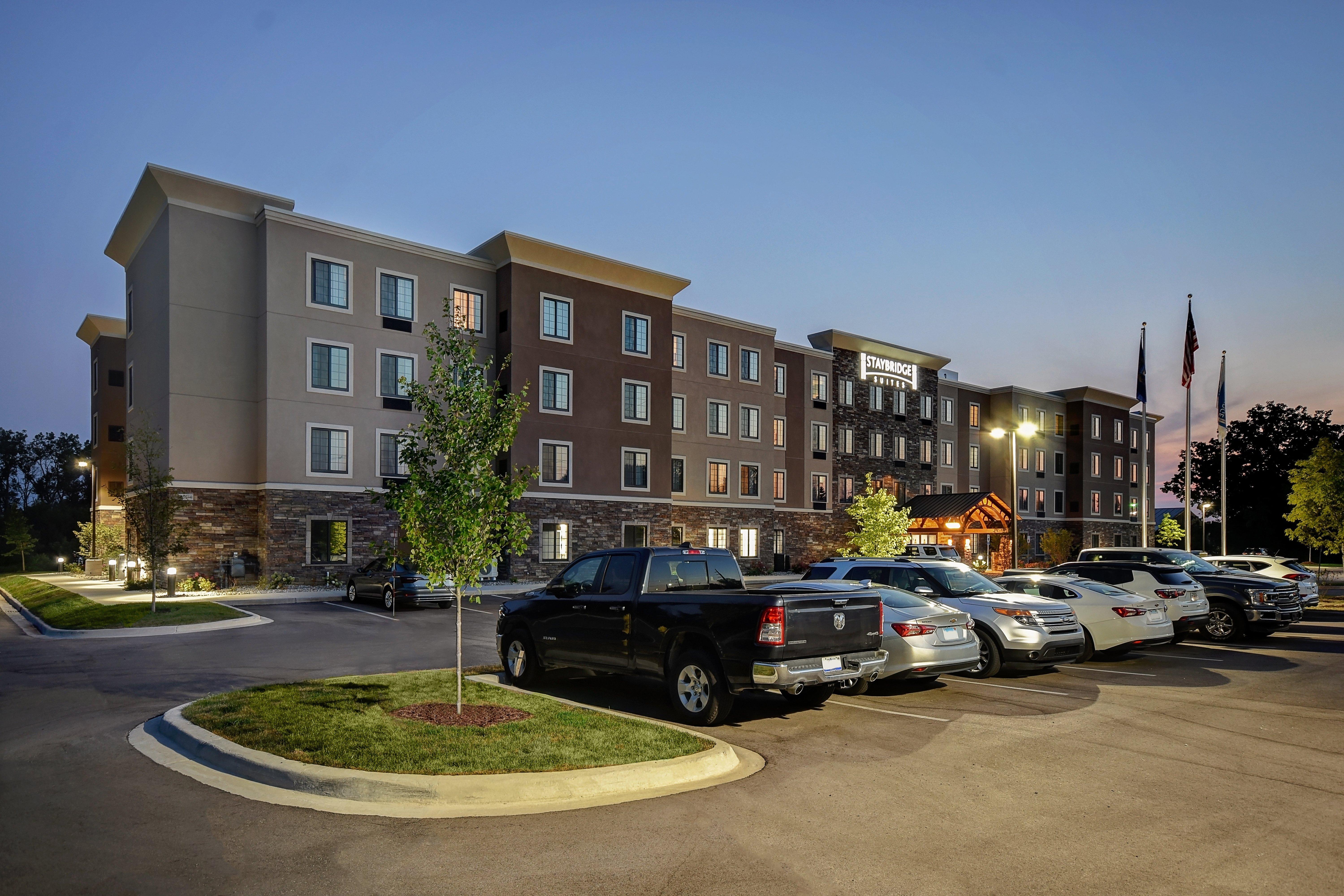 Staybridge Suites - Holland By Ihg Exterior foto