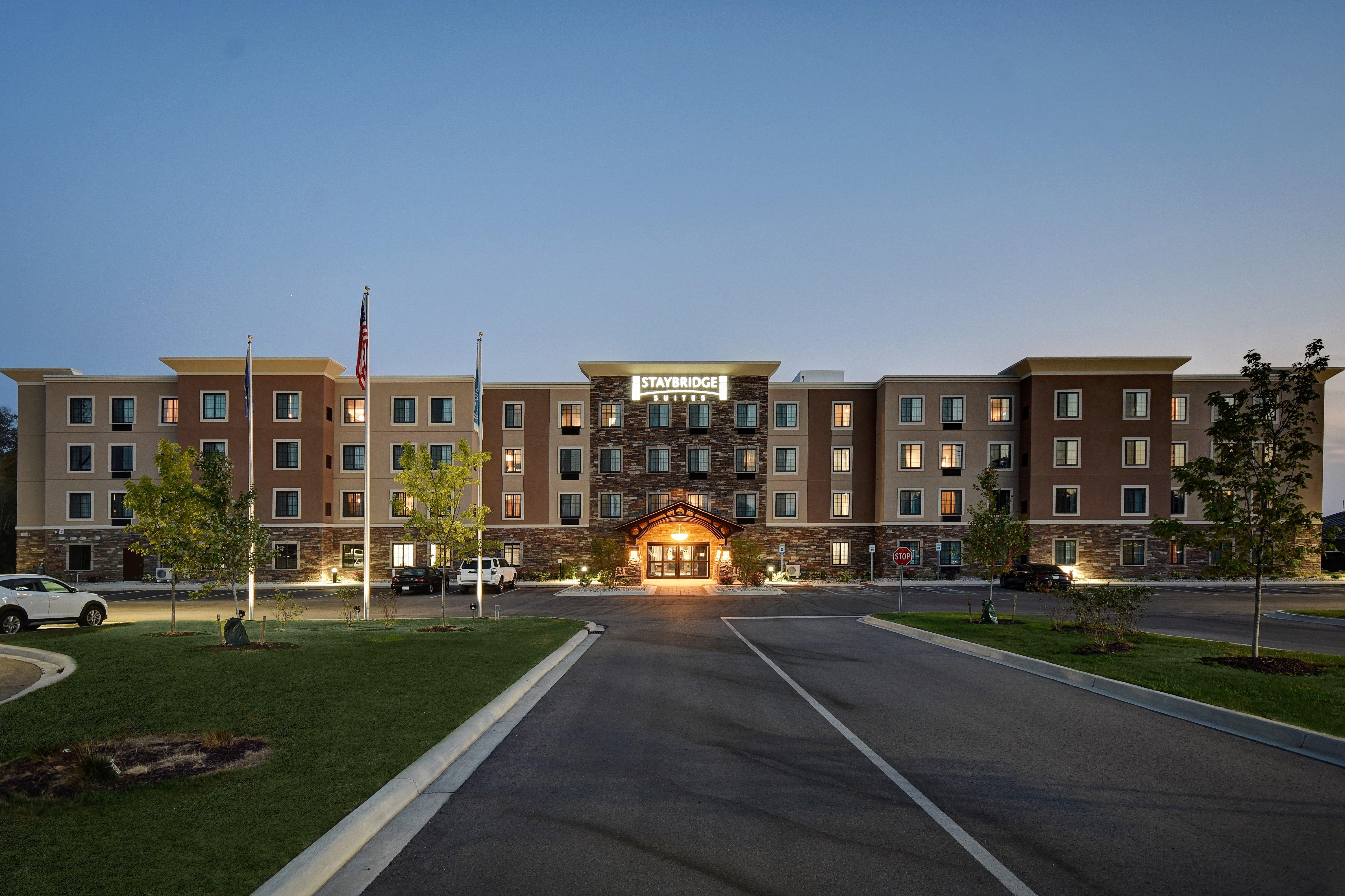 Staybridge Suites - Holland By Ihg Exterior foto